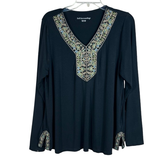 Soft Surroundings Black Boho Embroidered V-Neck Jersey Knit Top Women's Size PL - Picture 3 of 10
